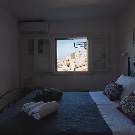 Sopra I Tetti Di Ballaro Apartment