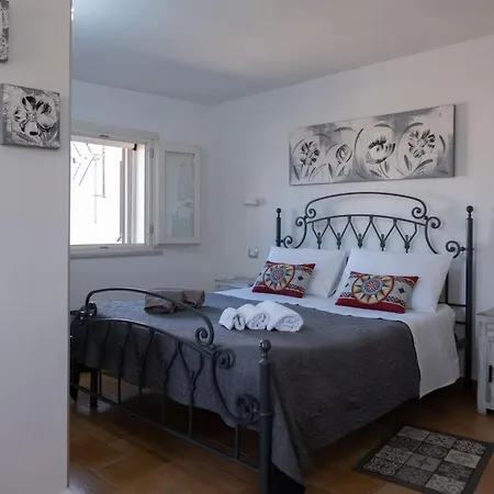 Sopra I Tetti Di Ballaro Apartment Palermo
