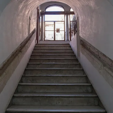 Sopra I Tetti Di Ballaro Palermo